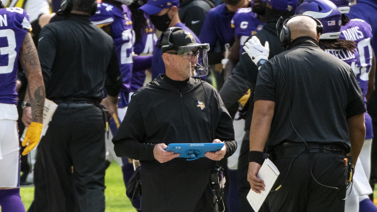 Mike Zimmer Demonstrated How to Safely Scream in a Referee's Face