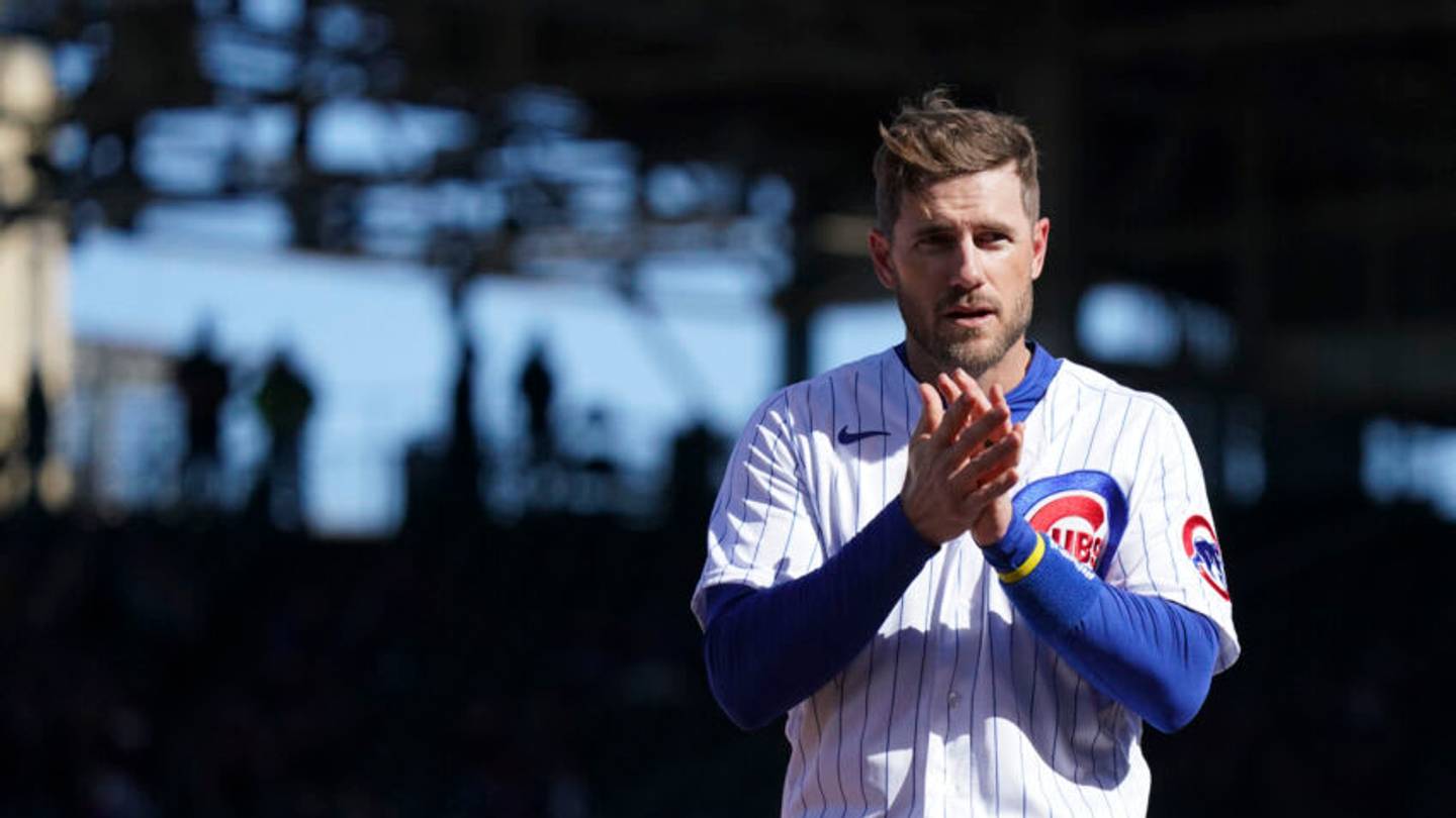 Cubs: Patrick Wisdom has run circles around Kris Bryant