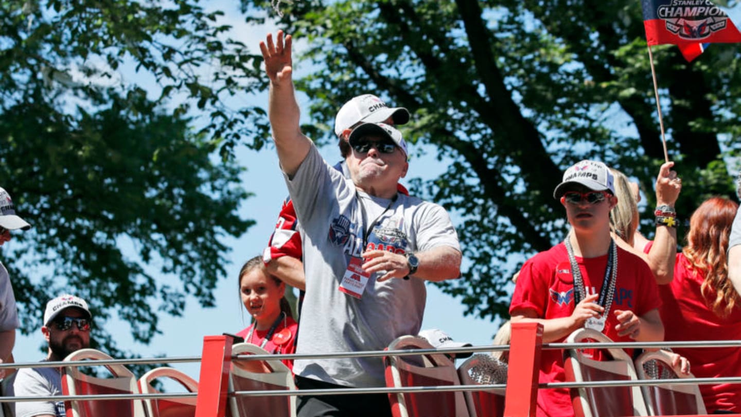 islanders-barry-trotz-and-the-bond-with-his-son-nolan