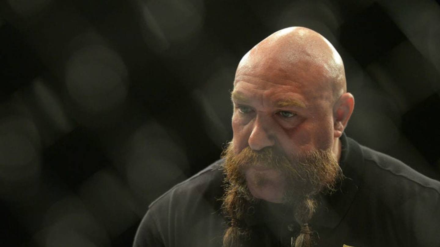 Watch Mike Beltran toss Bellator 222 fighter in comical fashion