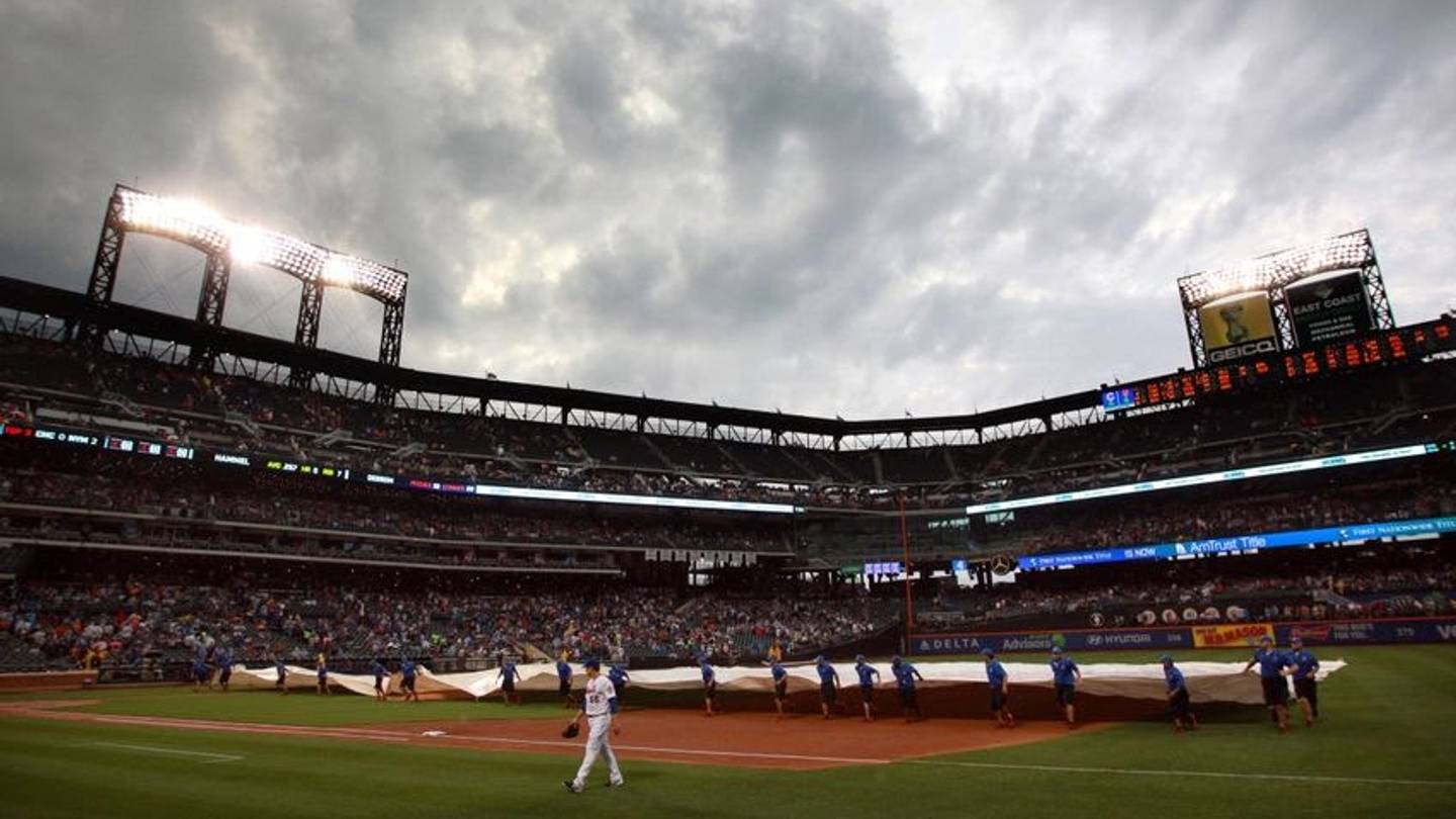 Mets announcer Gary Cohen to stay with SNY