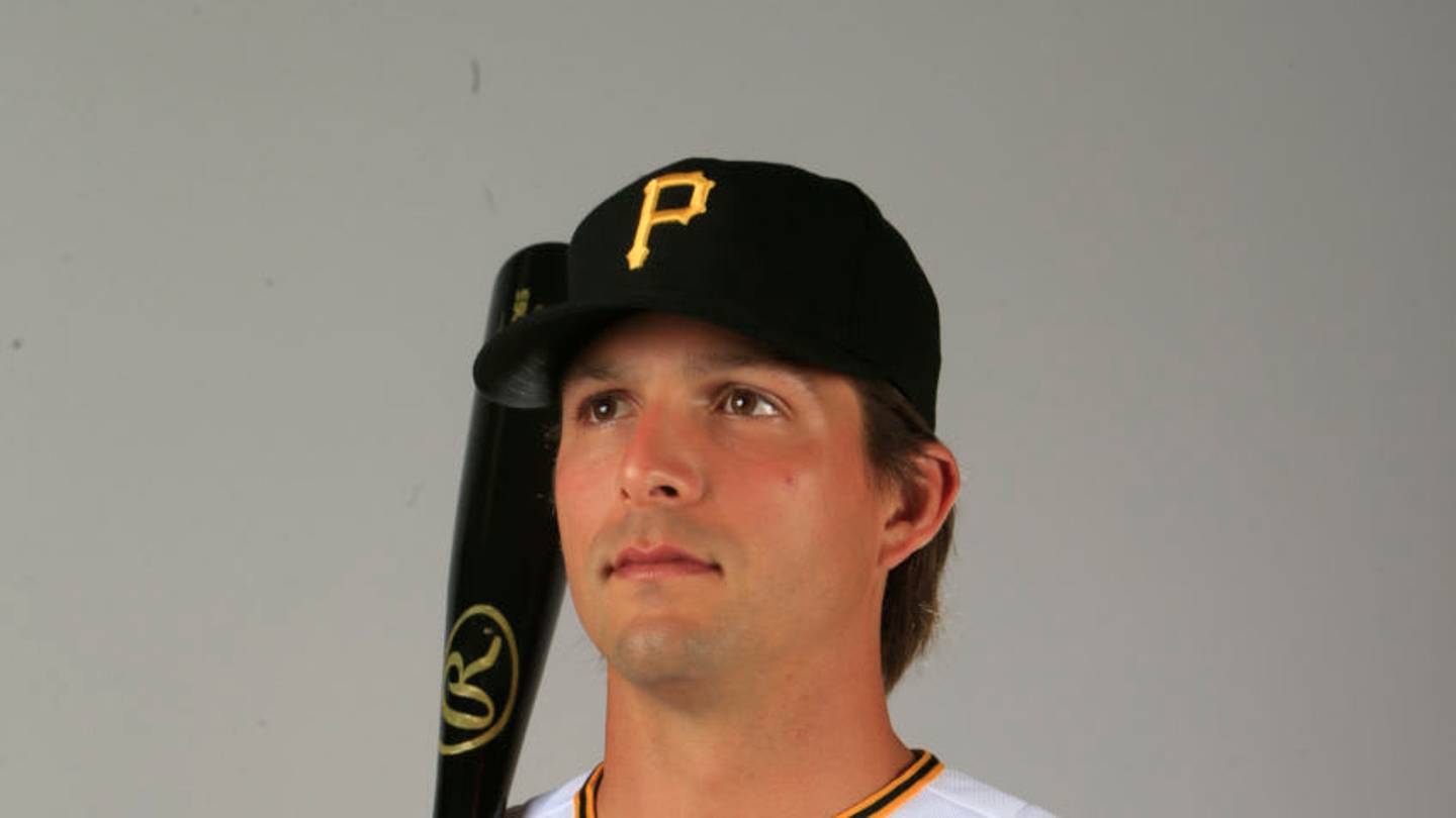 Pittsburgh Pirates Add Two Players to Their 40-Man Roster