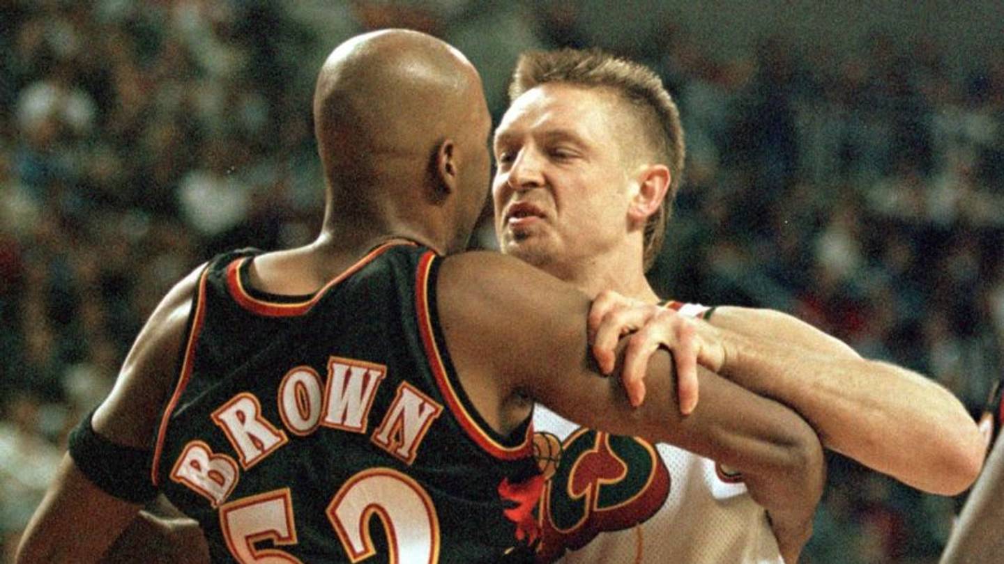 Today in Rockets history: Chucky Brown sets personal best to finish Lakers