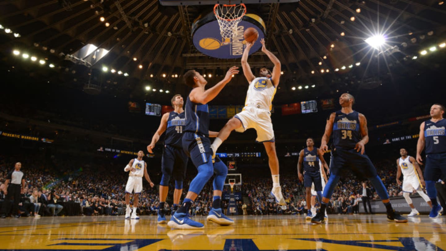 The Dallas Mavericks Head to the Bay to Take on the Warriors