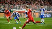 Gleich wird er zum Derby-Held: Polter beim Elfmeter zum 1:0 gegen die Hertha in der Hinrunde
