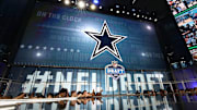 Isaac Alarcón está feliz en los Cowboys