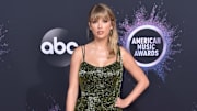 Taylor Swift at the 2019 American Music Awards