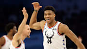 Giannis podría darle bastante estabilidad al juego interno de los Warriors