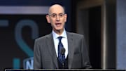 El proceso de selección de jugadores aficionados de este año en la NBA se ha pospuesto por la pandemia de COVID-19