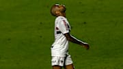 Daniel Alves é uma das lideranças do grupo tricolor