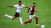 Duelo de rubro-negros no Brasileirão