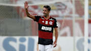 Isla, do Flamengo, vai enfrentar o Brasil no dia 2 de setembro