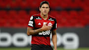 Com hat-trick de Pedro, o Flamengo venceu o Volta Redonda por 3 a 0, no Raulino de Oliveira, pela partida de ida das semifinais do Carioca. 