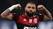 Fora de campo, Flamengo e Independiente del Valle lutam contra o novo coronavírus; clubes têm desfalques pelo vírus. 