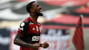 Flamengo, mais uma vez, domina, mas não vence. Primeiro Fla-Flu da final do Carioca terminou empatado em 1 a 1. 