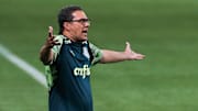 Luxemburgo fala em voltar a ‘jogar feio’ para conseguir os resultados no Palmeiras. 
