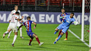 Bahia e São Paulo se enfrentam pelo Brasileirão.