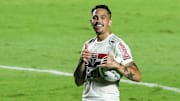 O São Paulo vai embolsar cerca de R$ 1 milhão por estampar a LG na final do Campeonato Paulista. 