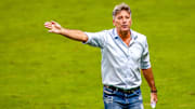 Renato Gaúcho como favorito, Jorge Jesus vivendo dificuldades no Benfica e mais: confira cinco possíveis treinadores que poderiam assumir o Flamengo.