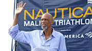 Kareem Abdul-Jabbar es un fuerte crítico de los jugadores no vacunados