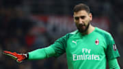 AC Milan v Juventus - Coppa Italia: Semi Final