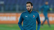 Hakan Calhanoglu wird seinen vertrag bei Milan wohl verlängern