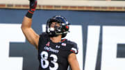 Cincinnati tight end Josiah Deguara