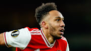 Pierre-Emerick Aubameyang célébrant un but avec Arsenal