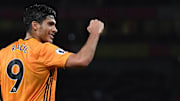 Raúl Jiménez, delantero del Wolverhampton, confirmó que hubieron acercamientos de otros clubes por él.
