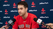 El pitcher de la mano derecha fue firmado en la agencia libre por los Medias Rojas