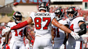 Rob Gronkowski será baja con los Buccaneers en la Semana 4