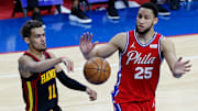 Simmons fue el encargado de marcar a Young tras su genial rendimiento ofensivo