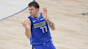 Doncic es el líder anotador de los Mavericks en la campaña con 27.8 puntos por partido