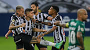 Galo superou o Palmeiras por 2 a 0