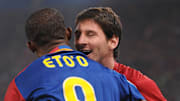 Barcelona's Argentinian Lionel Messi (R)