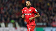 Jonathan Tah (24) winkt die Premier League