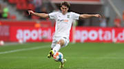 Spielt Joe Scally auch gegen die Arminia?