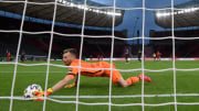 Das zwischenzeitliche 3:0 des FC Bayern resultierte aus einem folgenschweren Fehler von Lukas Hradecky