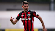 Lucas Alario steht vor einer wichtigen Karriere-Entscheidung