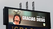 Los homenajes a Maradona, en todos los estadios del mundo.