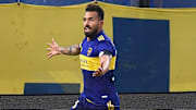 Carlos Tévez celebrando un gol con el Xeneize