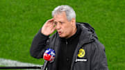 Lucien Favre coacht seine dritte Saison als BVB-Trainer