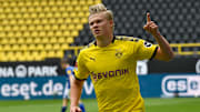 Borussia Dortmund v FC Schalke 04 - Bundesliga