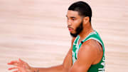 Tatum no pudo ser factor durante la primera mitad del juego 4 de Boston ante Miami