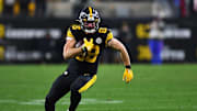 Denver Broncos tight end Nick Vannett