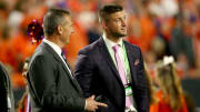 Tim Tebow aseguró que apoya completamente la decisión de Meyer