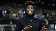 Cam Newton es nuevo jugador de los Patriots