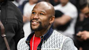 Floyd Mayweather acude a los partidos de la NBA en Los Angeles como parte de sus actividades en la ciudad