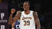 Charlotte Hornets v Los Angeles Lakers