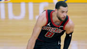 Zach LaVine anotó 39 puntos en la primera mitad